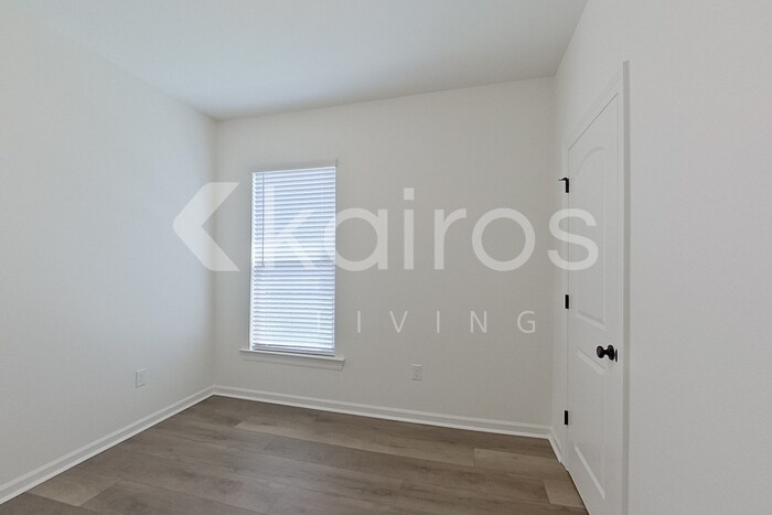 Building Photo - 204 Carencro St