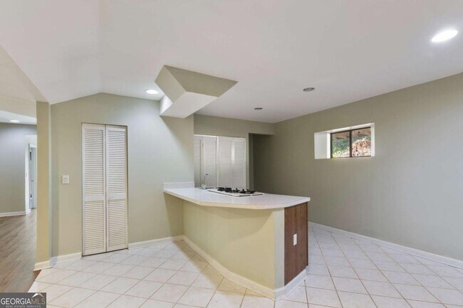 Building Photo - 4565 Ashmore Cir