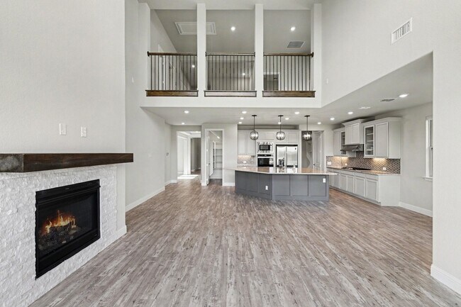 Building Photo - 2317 Willow Garden Dr