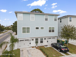 Building Photo - 879 3rd St S