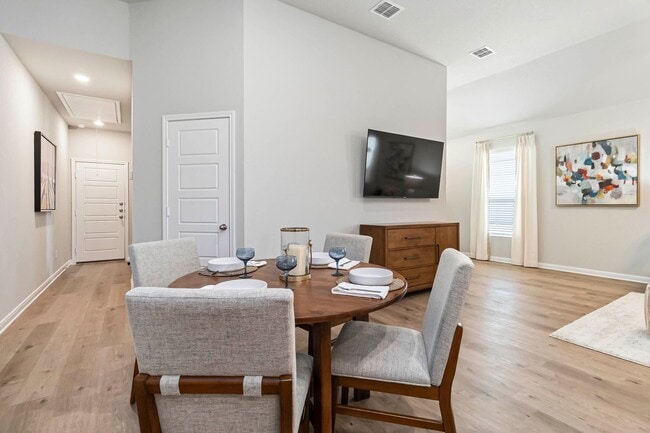 Building Photo - Brand New Amanda Park Townhome | 3 Bed, Private Yard & Modern Finishes