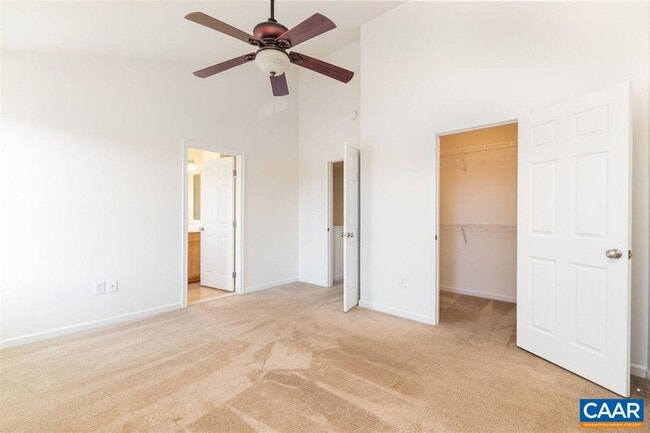 Building Photo - 2138 Lockwood Dr