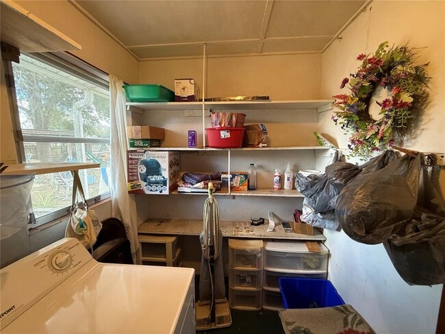 Building Photo - 5854 9th St