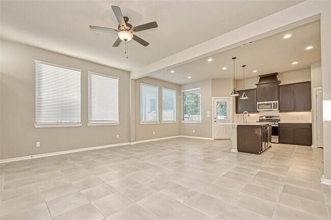 Building Photo - 493 Longleaf Pine Dr