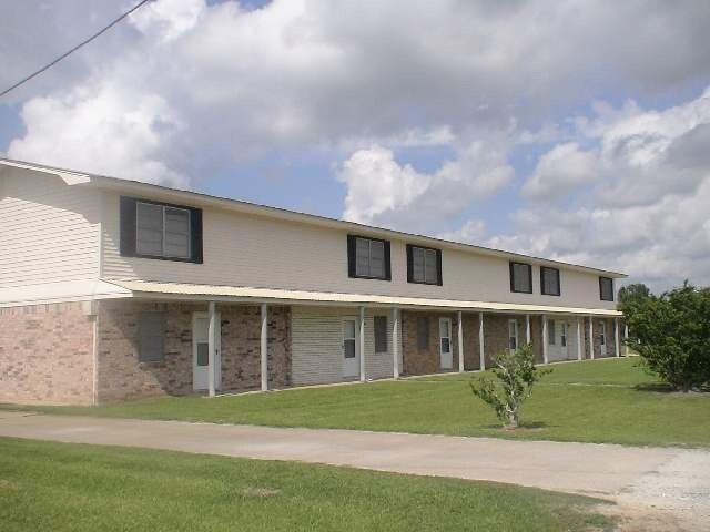 Primary Photo - 12862 Bergeron Dr