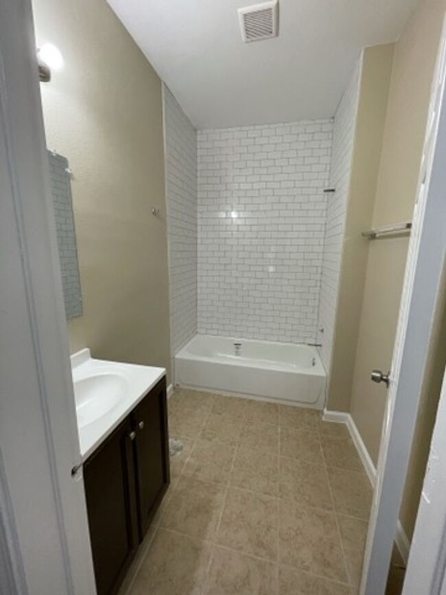 Building Photo - Newly remodeled 2bed/1bath in Beaumont