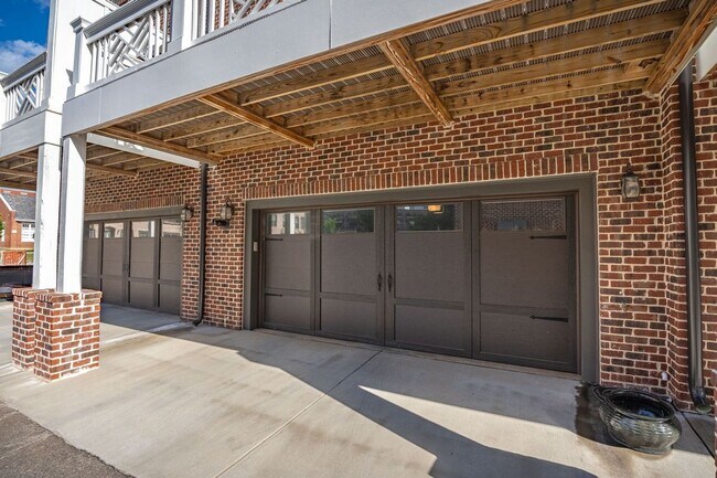 Building Photo - Bull Street District 3 Bedroom 3.5 Bath