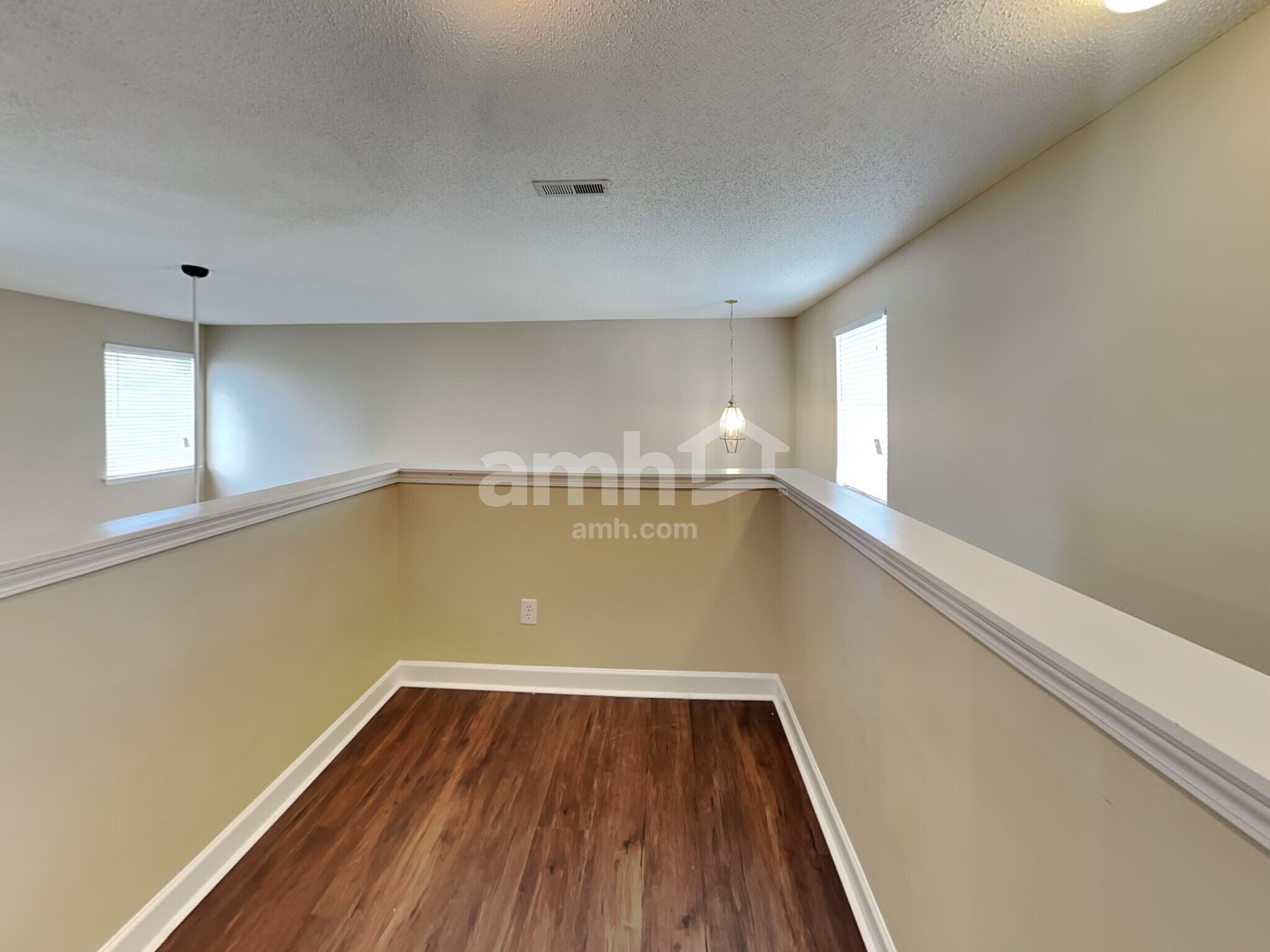 Building Photo - 14012 Sobeck Ln