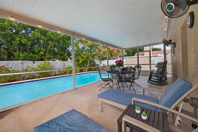 Building Photo - 1334 59th St N