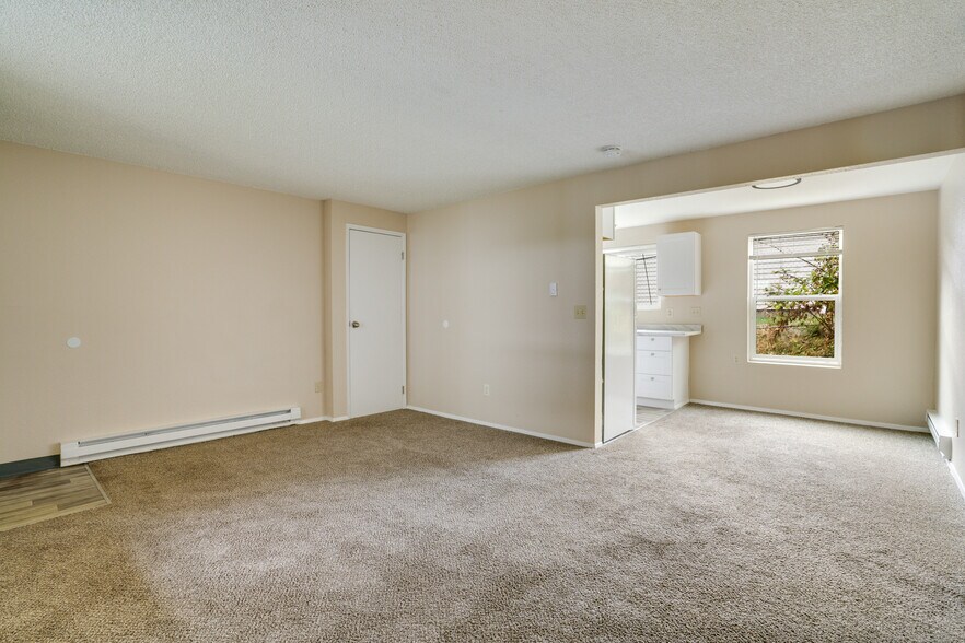 Building Photo - 2412 S I St