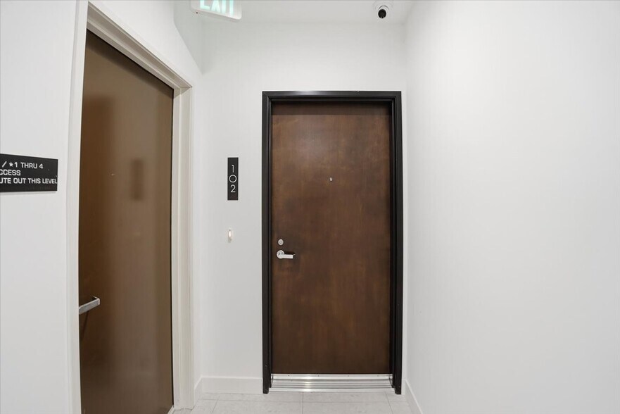 Building Photo - 1820 Prosser Ave