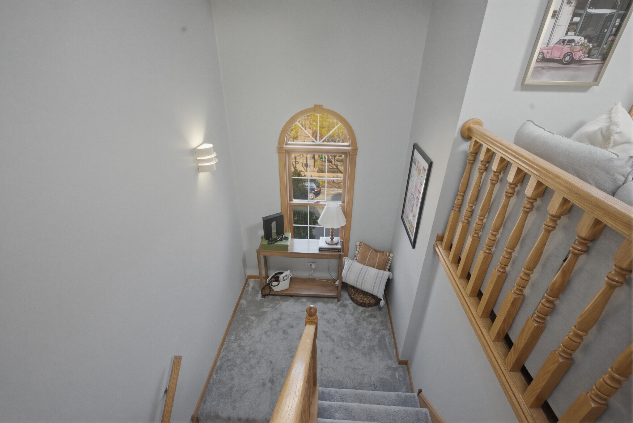 Building Photo - 844 N Wood St