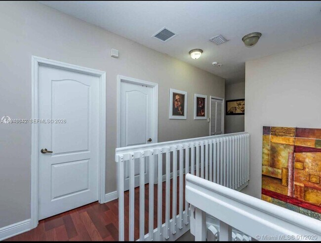 Building Photo - 1360 SW 142nd Ave