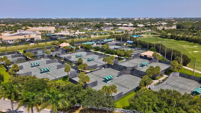 Building Photo - 5101 Via De Amalfi Dr
