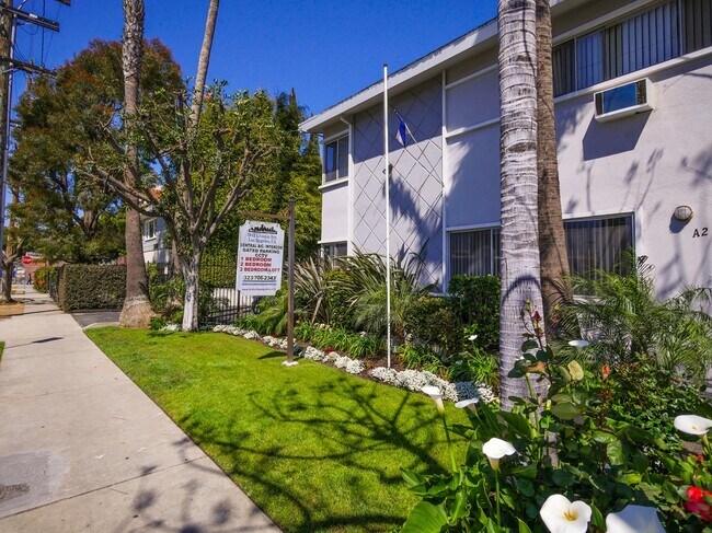 Interior Photo - 3042 Livonia Ave