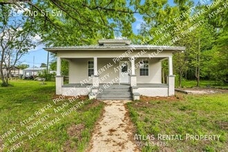 Building Photo - 259 2nd St NE