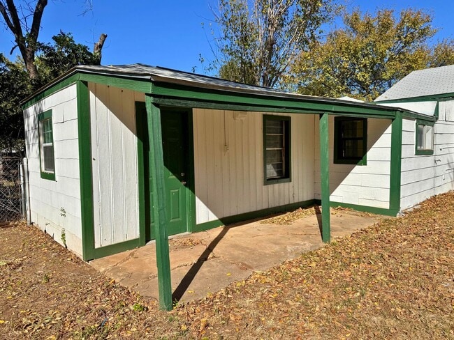 Building Photo - Cute 3 Bed 1 Bath home in Sunnyside Heights