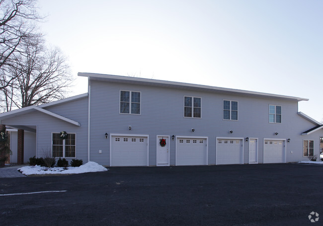 Building Photo - 575-579 Sand Creek Rd