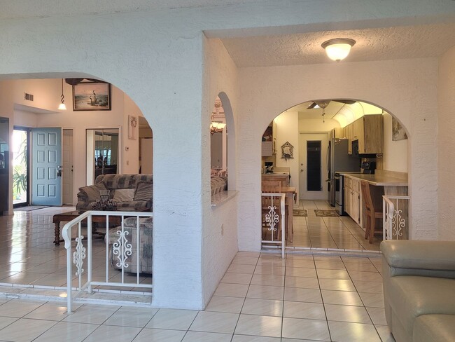 Building Photo - 2/2/1 townhome for rent in the Heather of Weeki Wachee