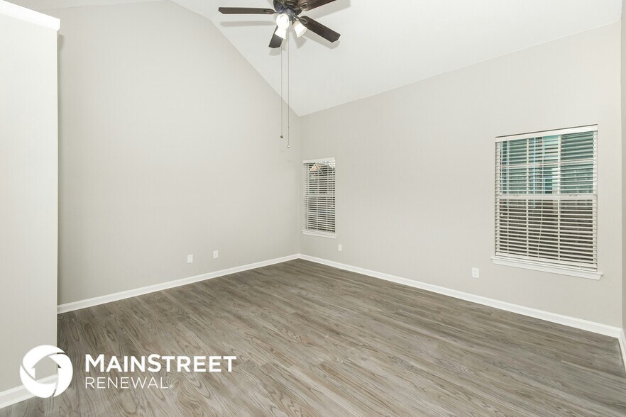 Building Photo - 987 Brisley Cir