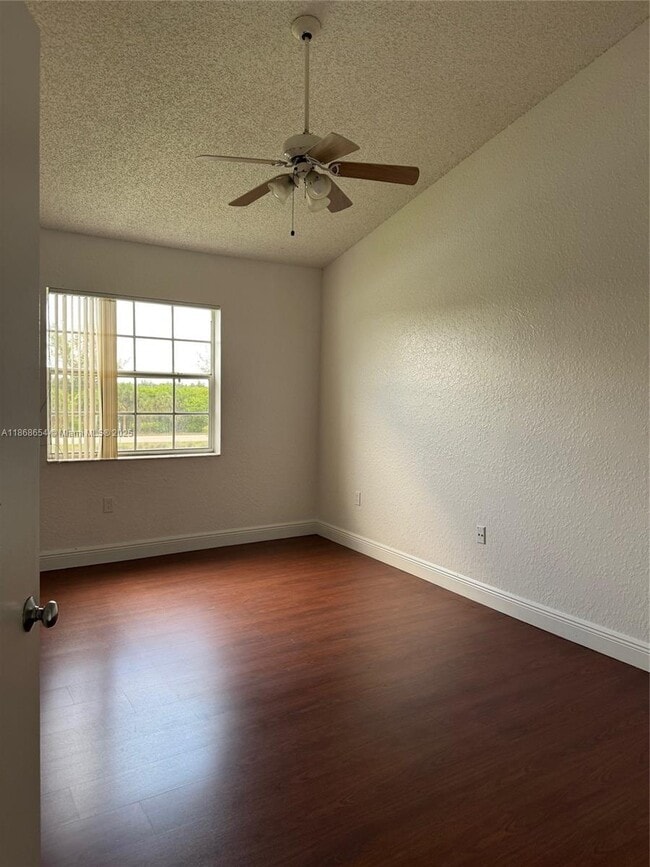 Building Photo - 2881 N Oakland Forest Dr