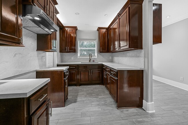 Building Photo - 12430 Pecan Ct