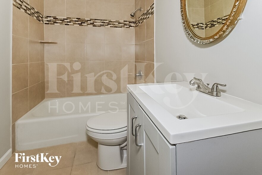 Building Photo - 1325 Wilbec Rd