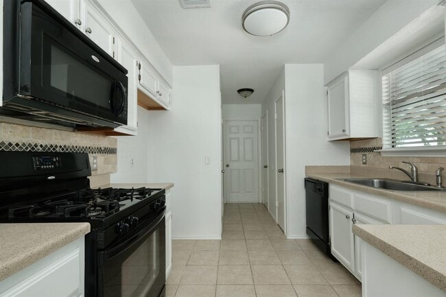 Building Photo - 2906 Tierra Blanco Trail