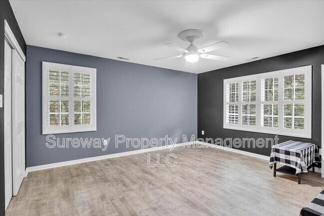 Building Photo - 113 Lighthouse Ln
