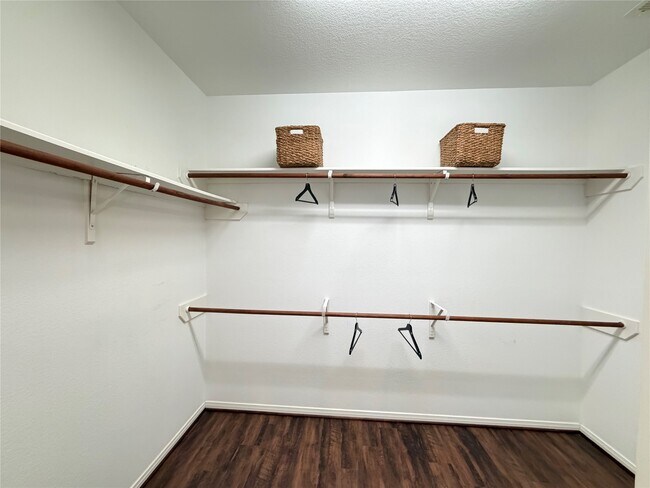 Building Photo - 5502 Claymore Meadow Ln
