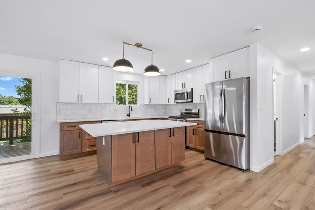 Building Photo - 10863 W 67th Pl