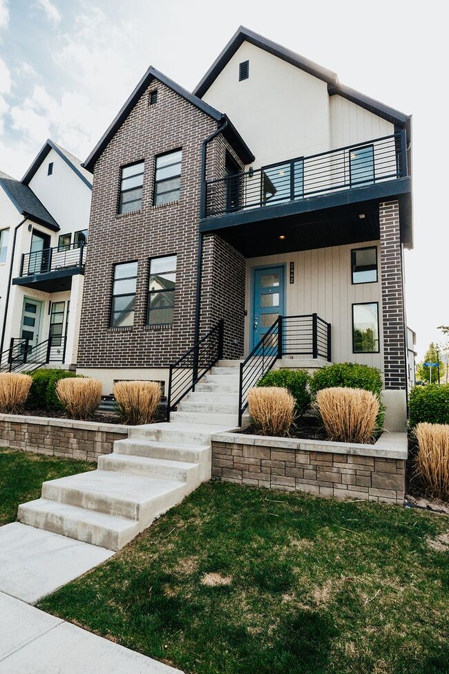 Building Photo - Stunning 4 Bedroom Home in Lehi with Great Amenities!