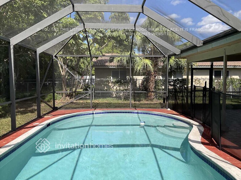 Building Photo - 4430 NW 106th Ave