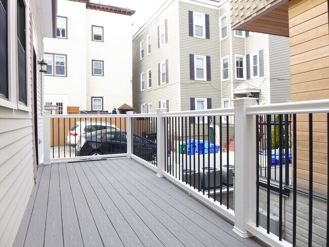 Building Photo - 241 Boylston St