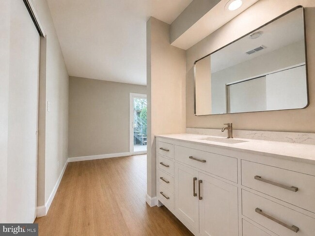 Building Photo - 11150 Beaver Trail Ct
