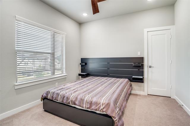 Building Photo - 1291 Crescent Ln