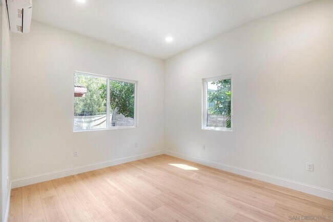 Building Photo - 6942 Eberhart St
