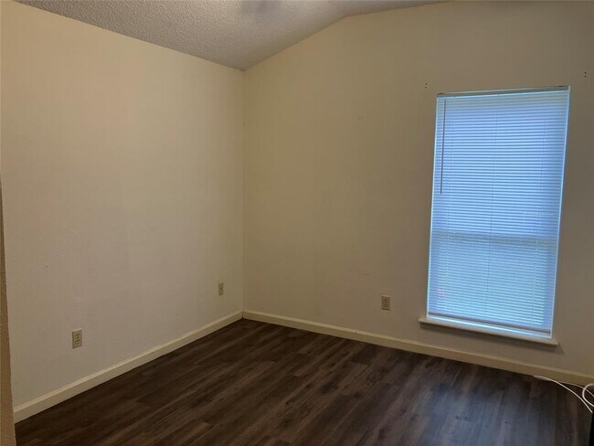 Building Photo - 1302 N Bishop St