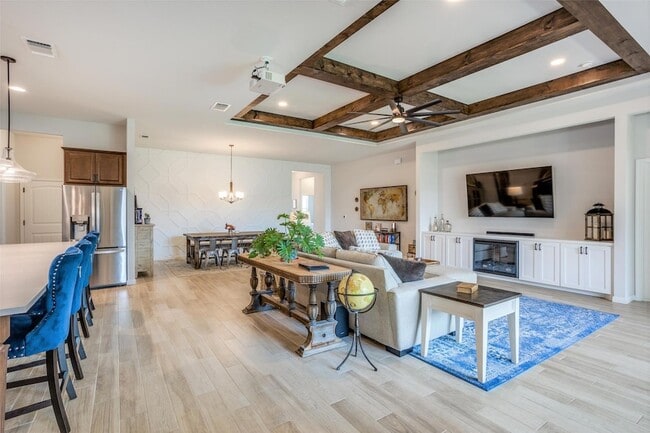 Building Photo - 8313 Silhouette St