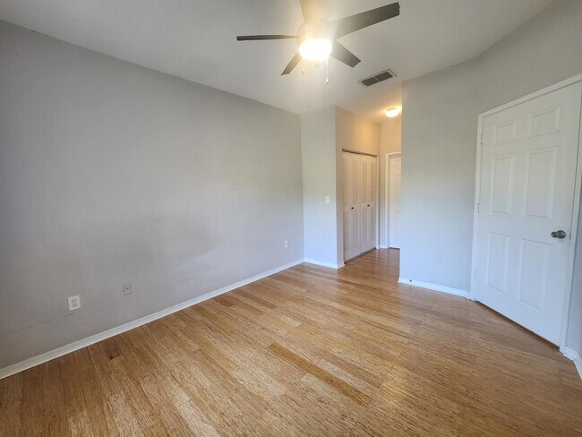 Building Photo - 510 Florida Club Blvd