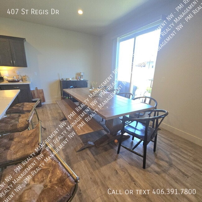 Building Photo - 407 St Regis Dr