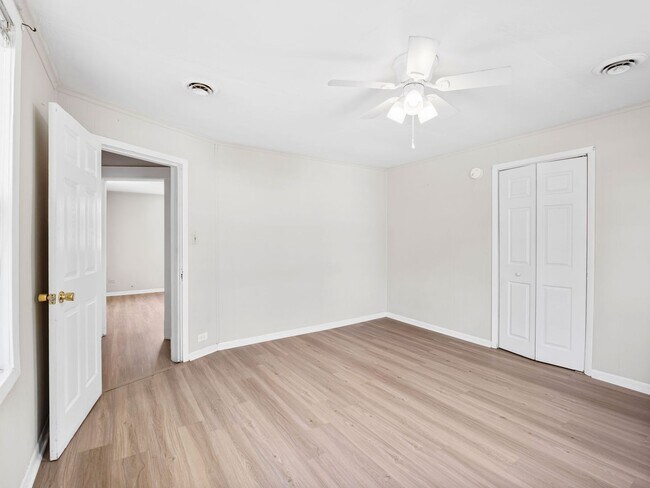 Building Photo - 2BR/1BA House for Rent in Norwich Neighborhood