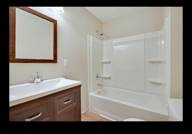 Building Photo - 202 Miami St