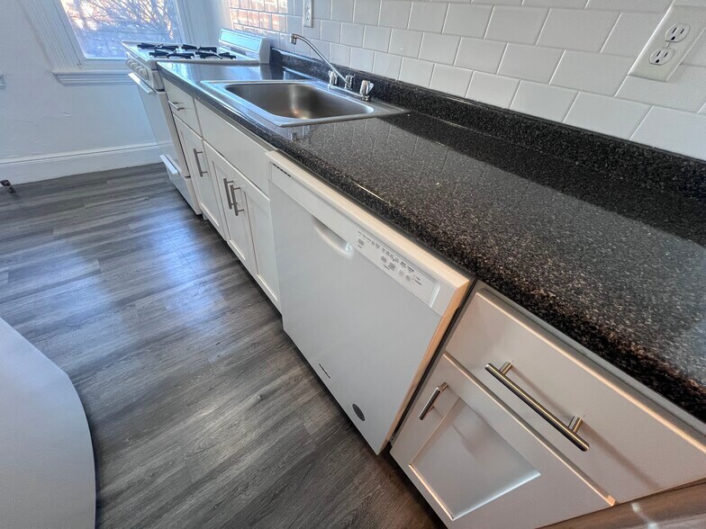 Building Photo - 1630 Commonwealth Ave