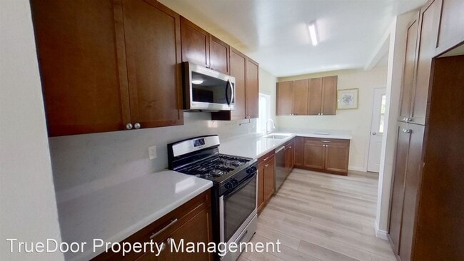 Building Photo - 2 br, 1 bath House - 1410 S Olive St