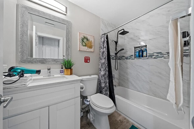 Building Photo - 7630 Andasol St