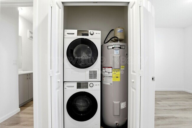 Building Photo - 3085 Soldier City Wy