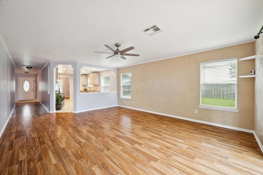 Building Photo - 3402 Fox Ct