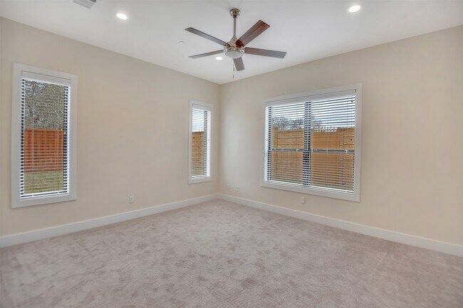 Building Photo - 4100 S Texas Ave
