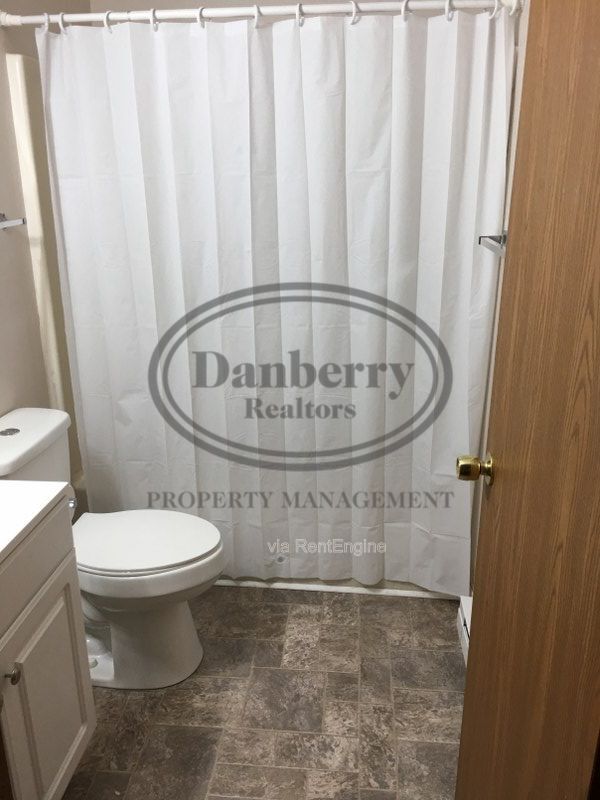 Building Photo - 319 Frazer St